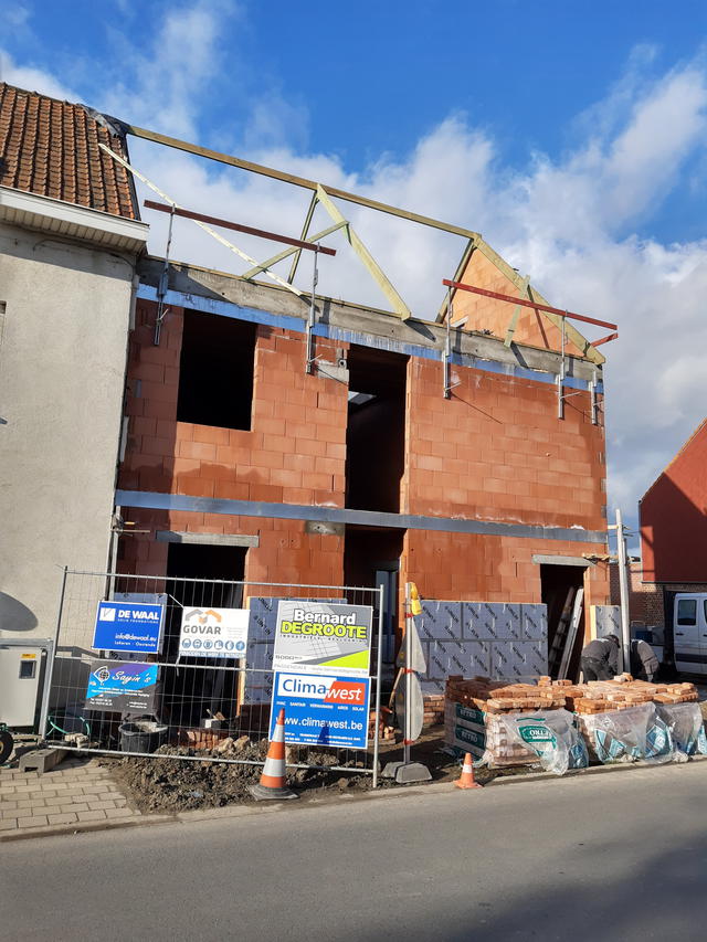 bouwen van een dansschool met woning